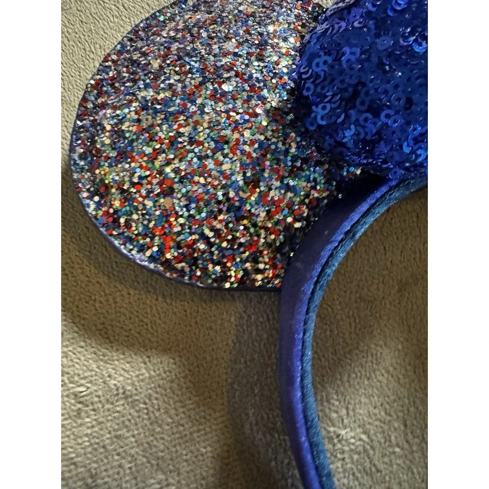 Disney World Mickey Mouse Ears Headband  2020 Sparkles And Sequins Worn 1 CT3